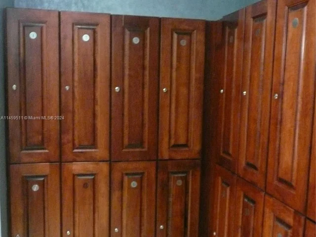 6917 Collins Ave # 408, Miami Beach FL 33141