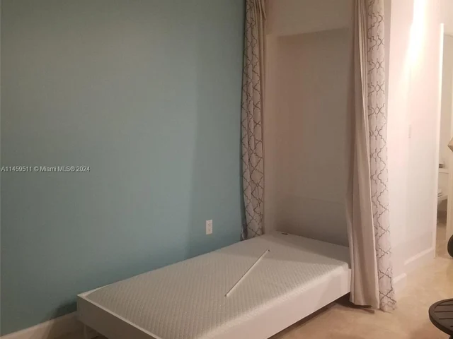 6917 Collins Ave # 408, Miami Beach FL 33141