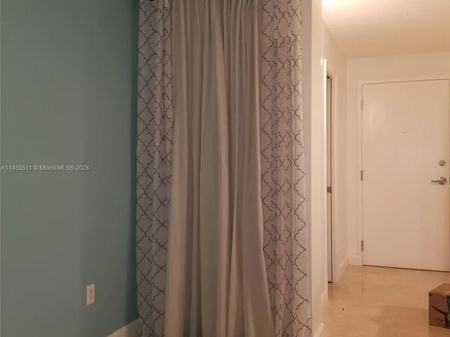 6917 Collins Ave # 408, Miami Beach FL 33141