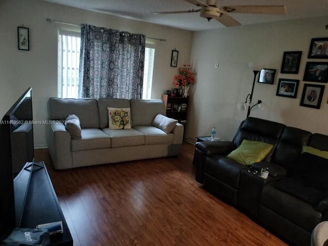 100 Berkley Rd # 108, Hollywood FL 33024