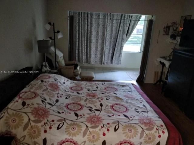 100 Berkley Rd # 108, Hollywood FL 33024