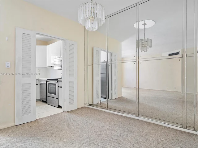 4747 Collins Ave # 708, Miami Beach FL 33140