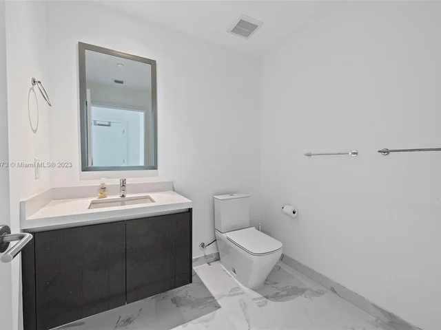 851 NE 1st Ave # 3508, Miami FL 33132