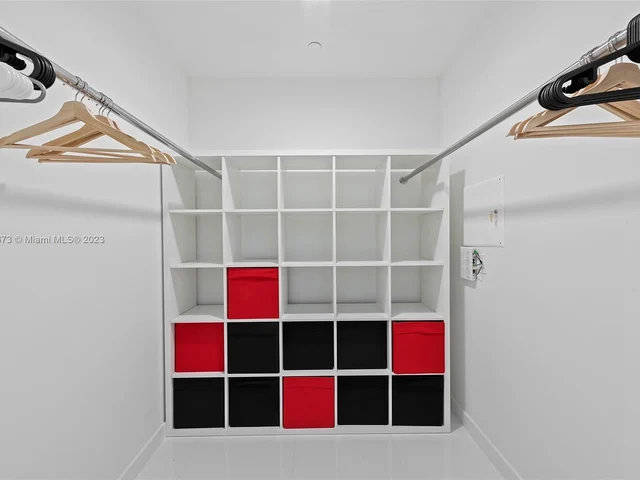 851 NE 1st Ave # 3508, Miami FL 33132