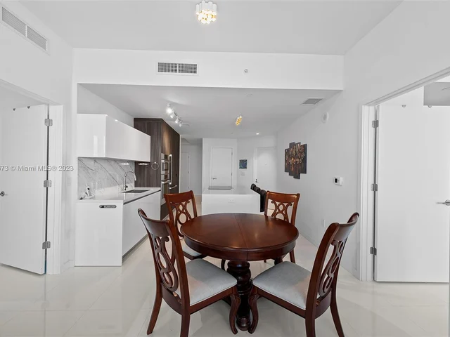 851 NE 1st Ave # 3508, Miami FL 33132