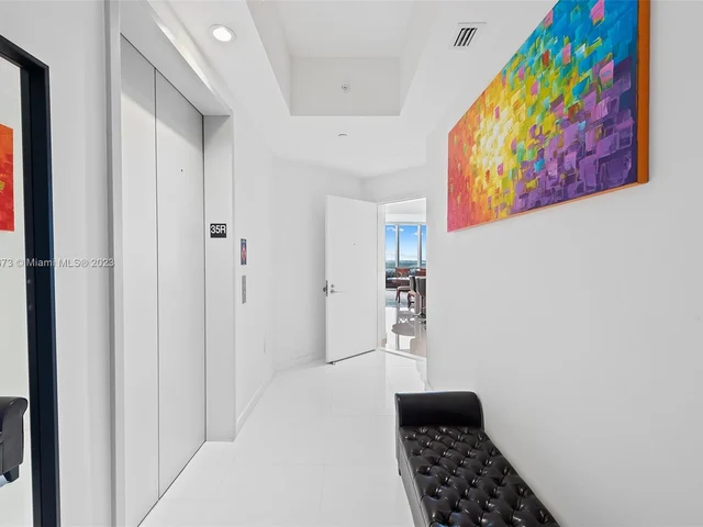 851 NE 1st Ave # 3508, Miami FL 33132