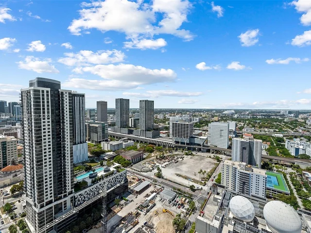 851 NE 1st Ave # 3508, Miami FL 33132