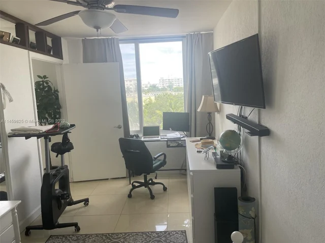 1000 West Ave # 330, Miami Beach FL 33139