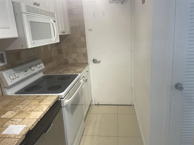 1000 West Ave # 330, Miami Beach FL 33139