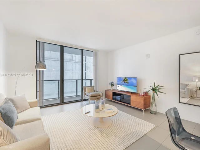 1600 NE 1st Ave # 2018, Miami FL 33132