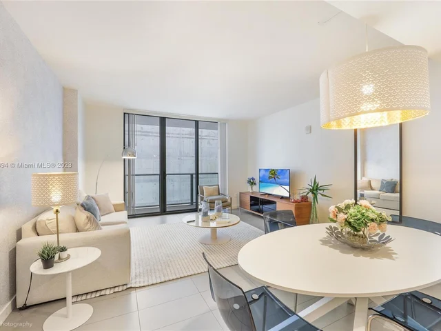 1600 NE 1st Ave # 2018, Miami FL 33132