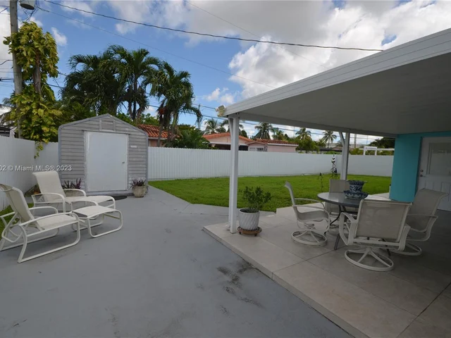 1339 W 83rd St, Hialeah FL 33014