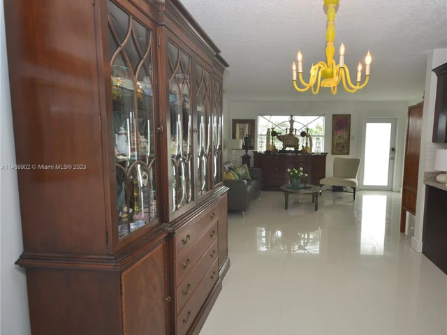 1339 W 83rd St, Hialeah FL 33014