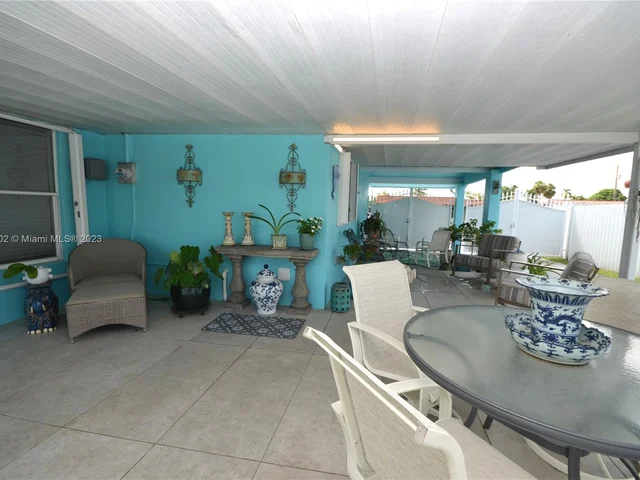 1339 W 83rd St, Hialeah FL 33014