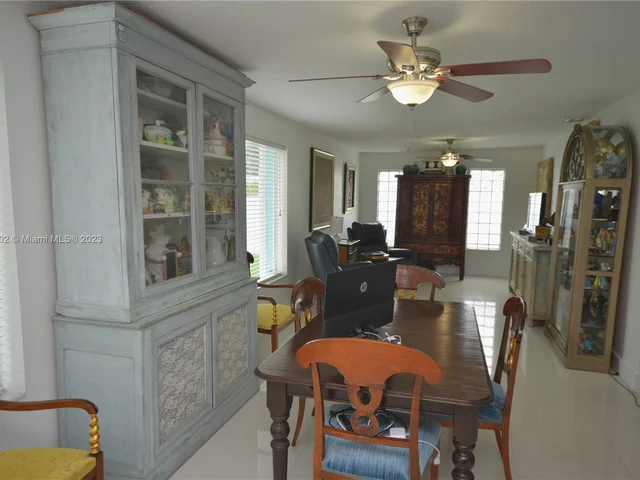 1339 W 83rd St, Hialeah FL 33014