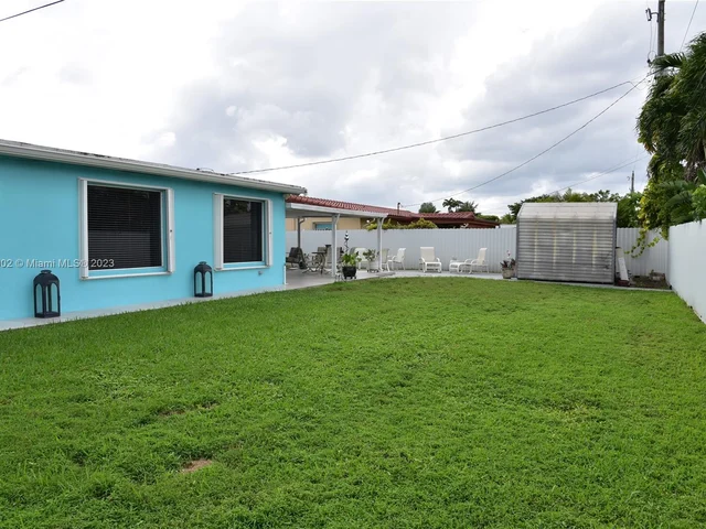 1339 W 83rd St, Hialeah FL 33014