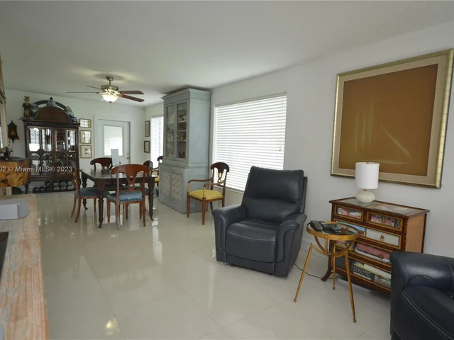 1339 W 83rd St, Hialeah FL 33014