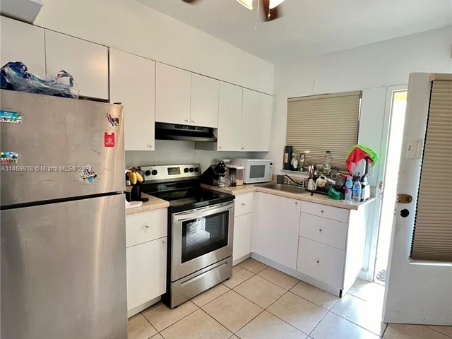851 Meridian Ave # 42, Miami Beach FL 33139