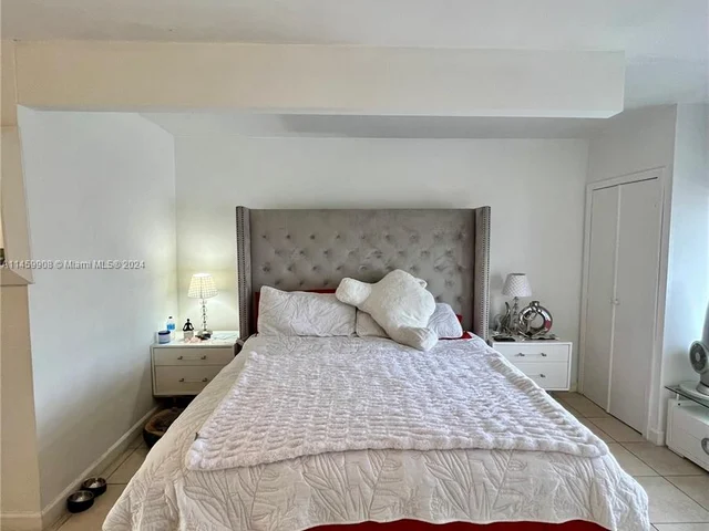 851 Meridian Ave # 42, Miami Beach FL 33139