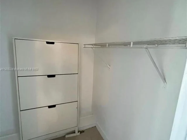 851 Meridian Ave # 42, Miami Beach FL 33139