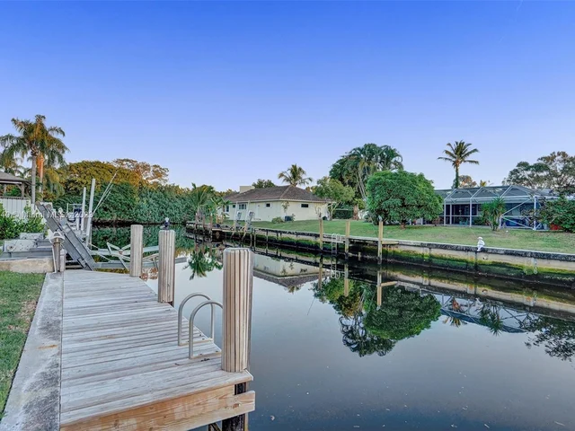 620 W Palmetto Park Rd, Boca Raton FL 33486