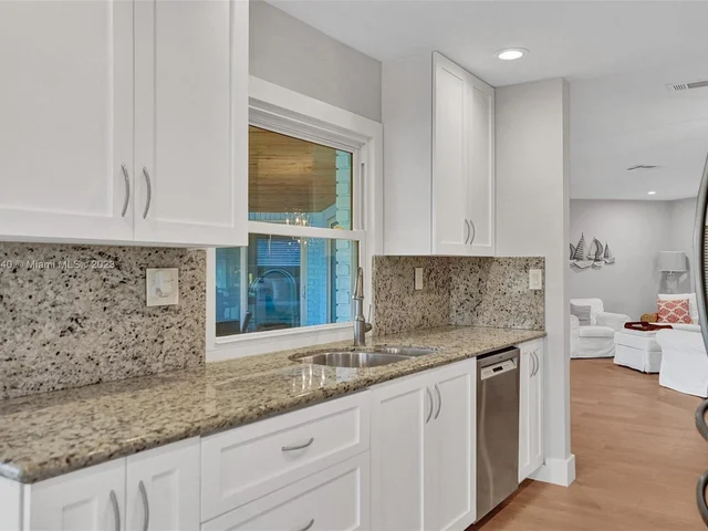 620 W Palmetto Park Rd, Boca Raton FL 33486