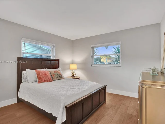 620 W Palmetto Park Rd, Boca Raton FL 33486