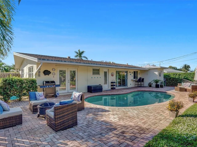 2211 NE 61st Ct, Fort Lauderdale FL 33308