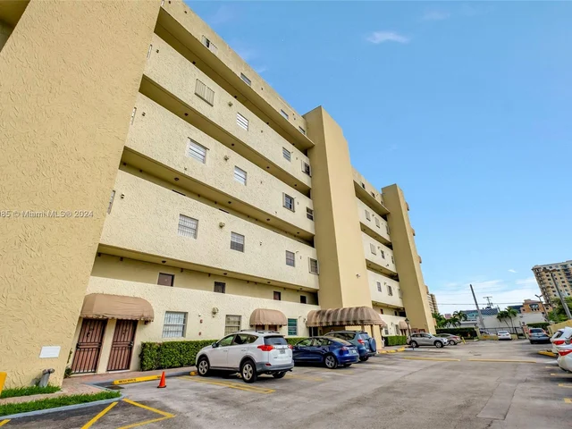 300 NW 42nd Ave # 802, Miami FL 33126