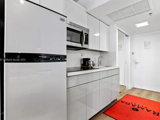 19201 Collins Ave # 247, Sunny Isles Beach FL 33160