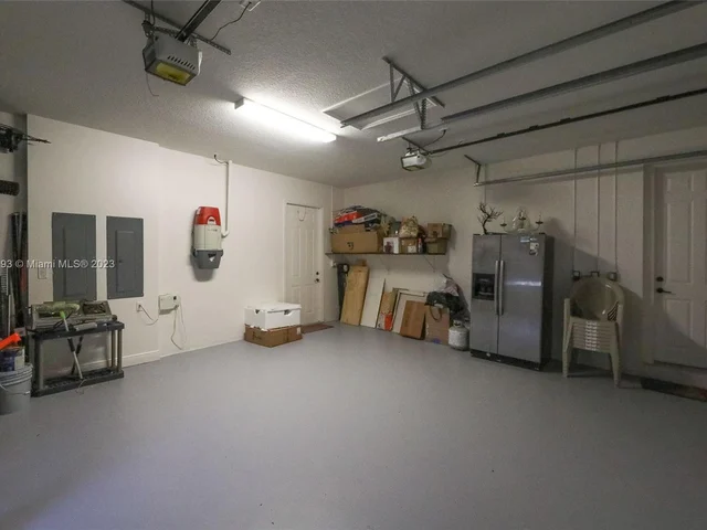 3725 NW 85th Ter, Cooper City FL 33024