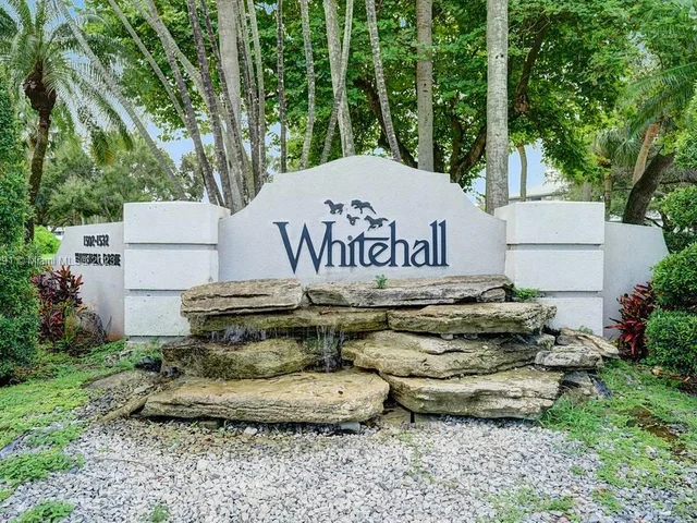 1532 Whitehall Dr # 403, Davie FL 33324