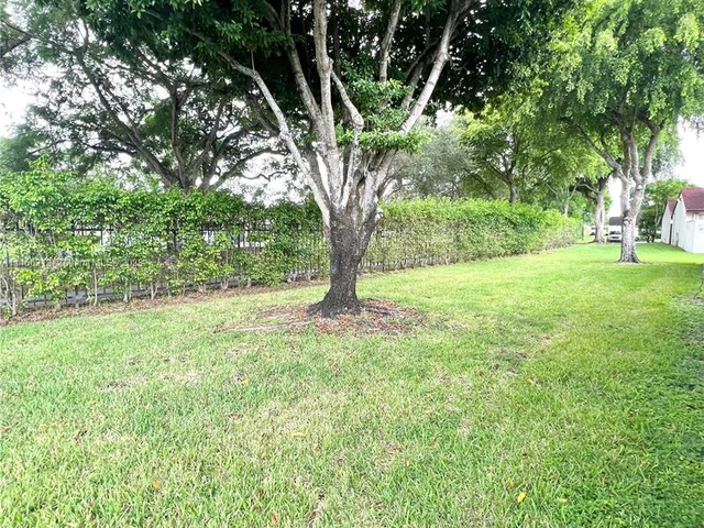 13350 SW 91st Ter # F, Miami FL 33186