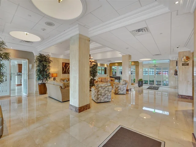 1012 N Ocean Blvd # 407, Pompano Beach FL 33062