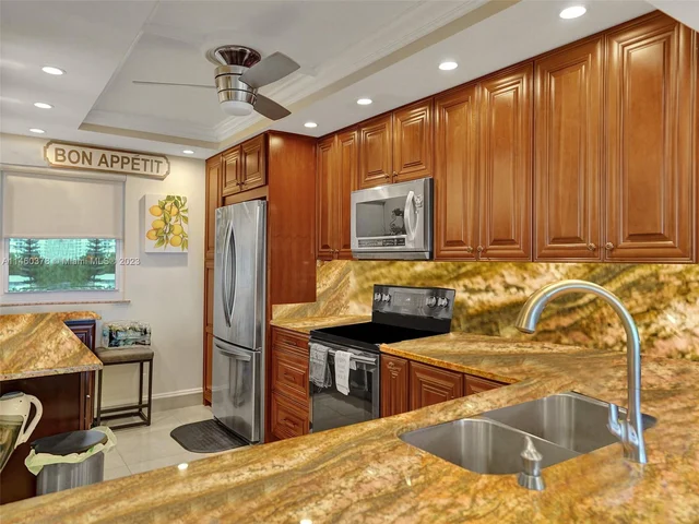 1012 N Ocean Blvd # 407, Pompano Beach FL 33062