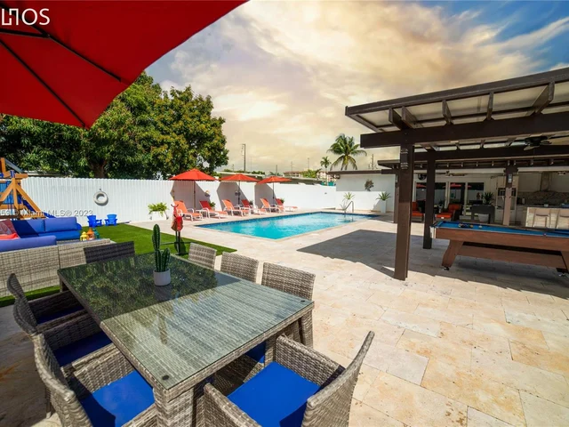 660 S Biscayne River Dr, Miami FL 33169