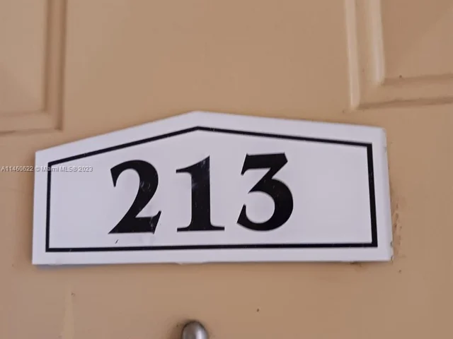 1225 SW 46th Ave # 213, Pompano Beach FL 33069