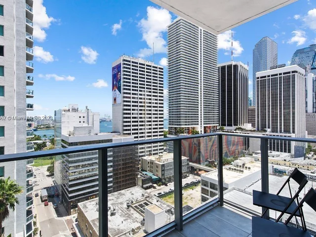 227 NE 2nd # 2209, Miami FL 33132