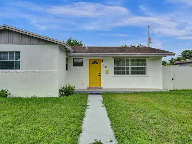 70 NE 213th St, Miami Gardens FL 33179