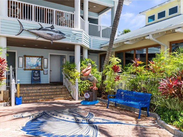 340 Bamboo Rd, Palm Beach Shores FL 33404