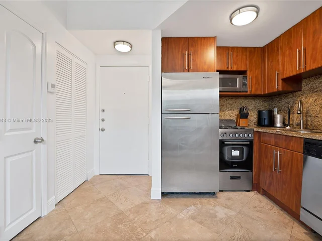 1342 Drexel Ave # 203, Miami Beach FL 33139