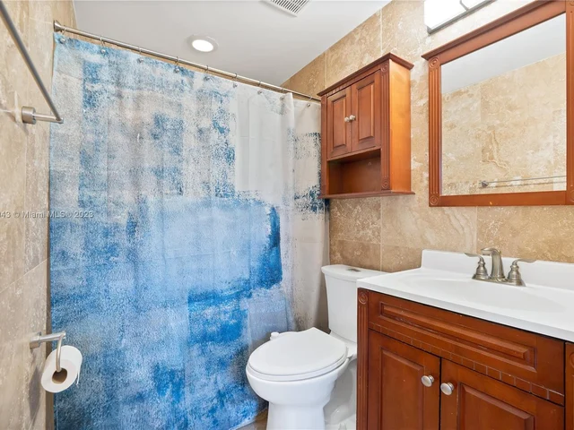 1342 Drexel Ave # 203, Miami Beach FL 33139