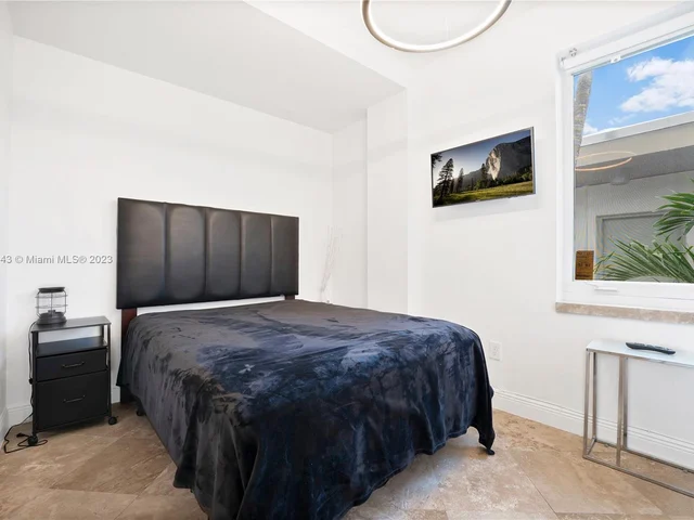 1342 Drexel Ave # 203, Miami Beach FL 33139