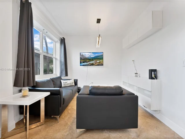 1342 Drexel Ave # 203, Miami Beach FL 33139