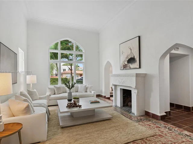 319 Mendoza Ave, Miami FL 33134