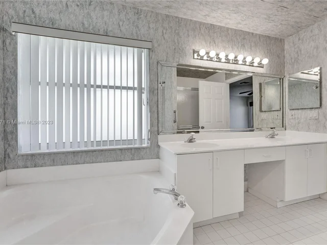 7571 Seafoam Ct # A, Boynton Beach FL 33437