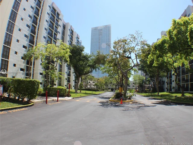 17011 N Bay Rd # 111, Sunny Isles Beach FL 33160