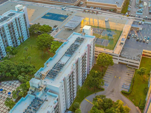 17011 N Bay Rd # 111, Sunny Isles Beach FL 33160