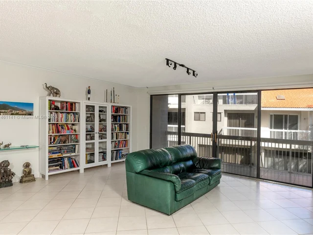 21376 Marina Cove Cir # C, Aventura FL 33180