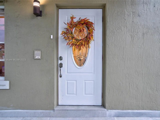 7251 SW 158th Pl, Miami FL 33193